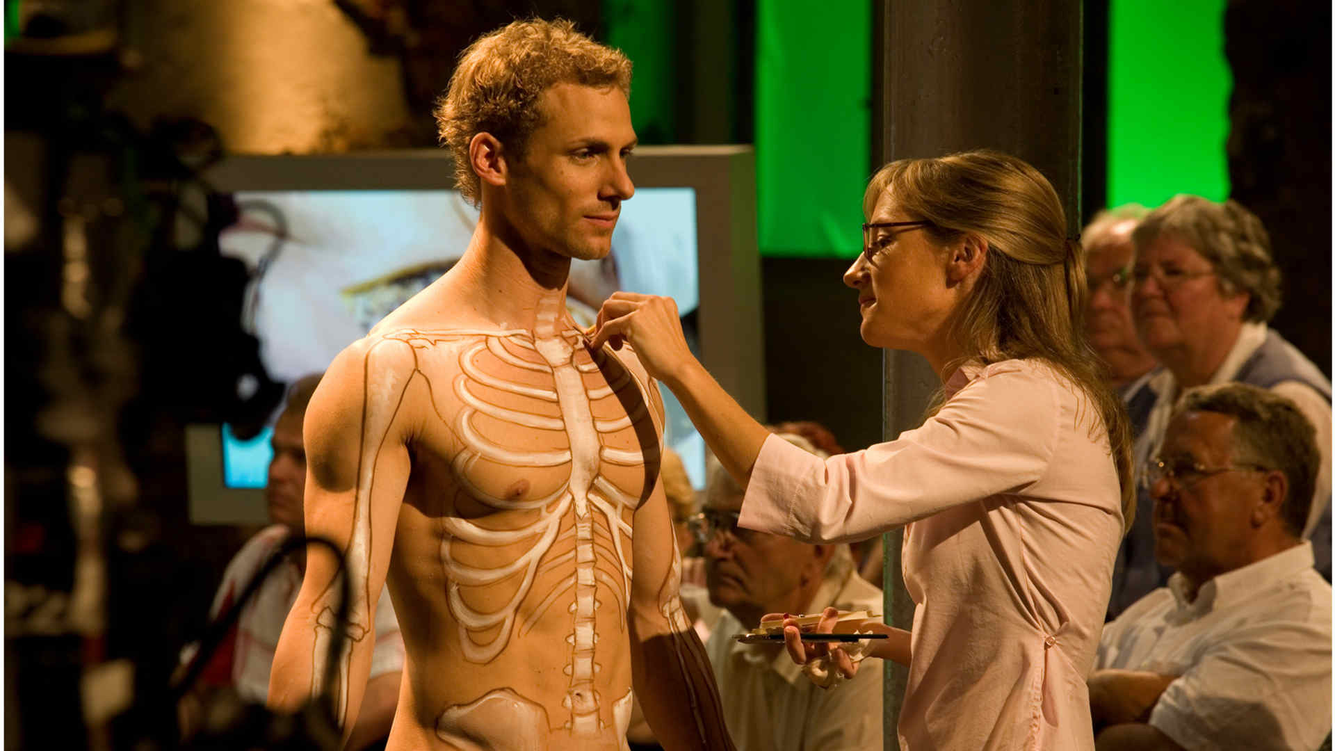 Watch Full Movie - Gunther's ER - Massive Blood Loss - Watch Trailer